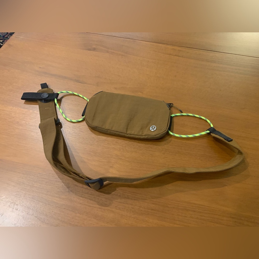 Lululemon Pop it off Belt Bag